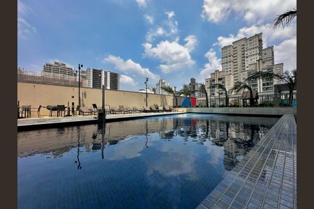 Apartamento para alugar com 72m², 2 quartos e 1 vaga Apartamento para alugar com 72m², 2 quartos e 1 vagaÁrea comum - Piscina