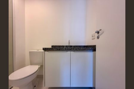 Apartamento para alugar com 72m², 2 quartos e 1 vaga Apartamento para alugar com 72m², 2 quartos e 1 vagaBanheiro da Suíte