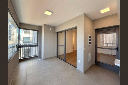 Apartamento para alugar com 72m², 2 quartos e 1 vaga Apartamento para alugar com 72m², 2 quartos e 1 vagaSacada