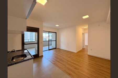 Apartamento para alugar com 72m², 2 quartos e 1 vaga Apartamento para alugar com 72m², 2 quartos e 1 vagaSala/Cozinha