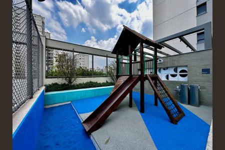 Apartamento para alugar com 72m², 2 quartos e 1 vaga Apartamento para alugar com 72m², 2 quartos e 1 vagaÁrea comum - Playground