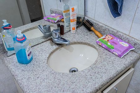Casa à venda com 50m², 3 quartos e 1 vagaBanheiro Social 2