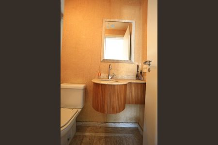 Apartamento à venda com 261m², 4 quartos e 4 vagasLavabo