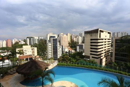 Apartamento à venda com 261m², 4 quartos e 4 vagasvista