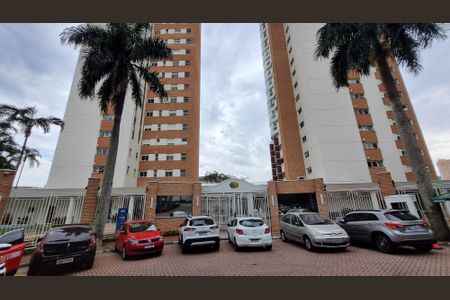 Apartamento à venda com 261m², 4 quartos e 4 vagasFachada