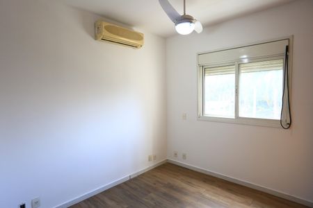 Apartamento à venda com 261m², 4 quartos e 4 vagassuíte 3