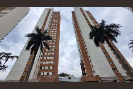 Apartamento à venda com 261m², 4 quartos e 4 vagasFachada