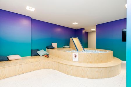 Apartamento à venda com 80m², 2 quartos e 1 vagaÁrea comum