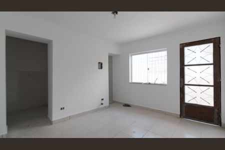 Casa para alugar com 130m², 1 quarto e 2 vagasSala