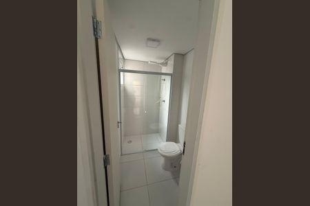 Banheiro de kitnet/studio para alugar com 1 quarto, 29m² em Vila Bela, São Paulo