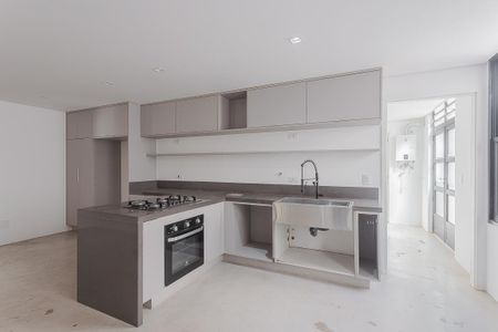 Casa para alugar com 530m², 4 quartos e 3 vagas Casa para alugar com 530m², 4 quartos e 3 vagasCozinha