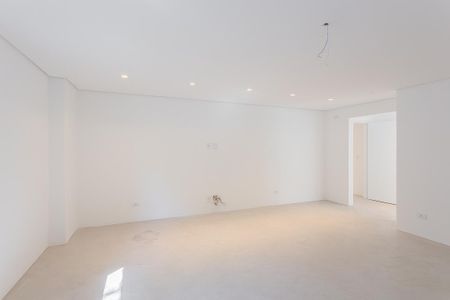 Casa para alugar com 530m², 4 quartos e 3 vagas Casa para alugar com 530m², 4 quartos e 3 vagasSuíte