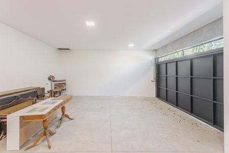 Casa para alugar com 530m², 4 quartos e 3 vagas Casa para alugar com 530m², 4 quartos e 3 vagasGaragem