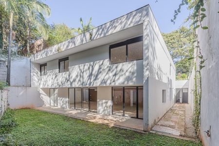 Casa para alugar com 530m², 4 quartos e 3 vagas Casa para alugar com 530m², 4 quartos e 3 vagasVaranda da Sala
