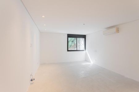 Casa para alugar com 530m², 4 quartos e 3 vagas Casa para alugar com 530m², 4 quartos e 3 vagasQuarto 2