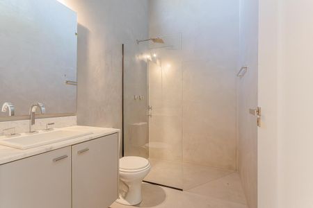 Casa para alugar com 530m², 4 quartos e 3 vagas Casa para alugar com 530m², 4 quartos e 3 vagasBanheiro 2