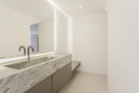 Casa para alugar com 530m², 4 quartos e 3 vagas Casa para alugar com 530m², 4 quartos e 3 vagasLavabo