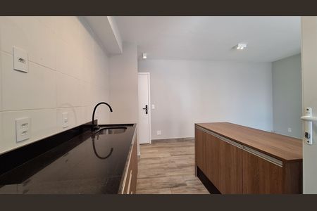 Apartamento para alugar com 75m², 2 quartos e 2 vagas Apartamento para alugar com 75m², 2 quartos e 2 vagasCozinha e Área de Serviço