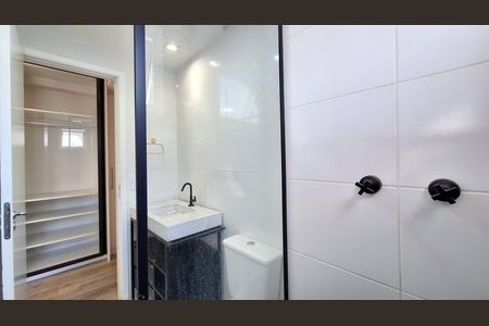 Apartamento para alugar com 75m², 2 quartos e 2 vagas Apartamento para alugar com 75m², 2 quartos e 2 vagasBanheiro da Suíte