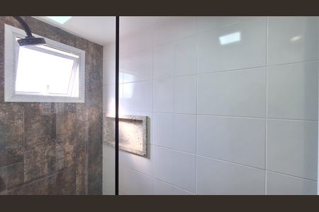Apartamento para alugar com 75m², 2 quartos e 2 vagas Apartamento para alugar com 75m², 2 quartos e 2 vagasBanheiro da Suíte
