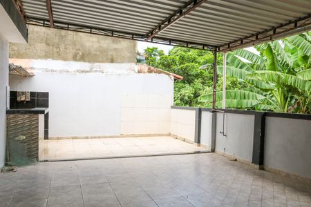 Casa à venda com 113m², 3 quartos e 1 vaga Casa à venda com 113m², 3 quartos e 1 vagaTerraço