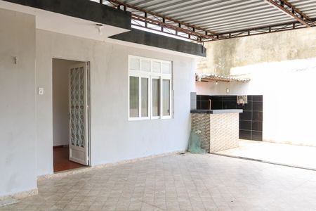 Casa à venda com 113m², 3 quartos e 1 vaga Casa à venda com 113m², 3 quartos e 1 vagaTerraço