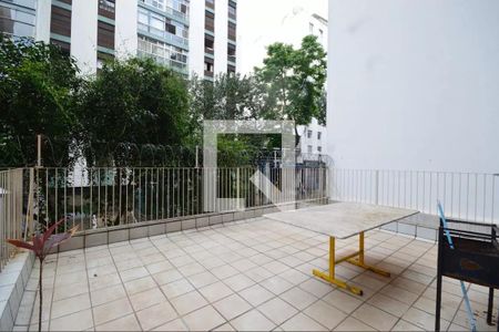 Apartamento à venda com 57m², 1 quarto e 1 vagaChurrasqueira