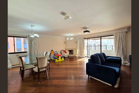 Sala de apartamento à venda com 4 quartos, 228m² em Moema, São Paulo