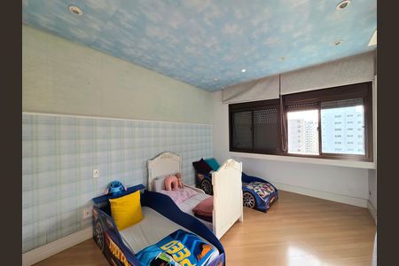 Apartamento para alugar com 228m², 4 quartos e 4 vagasSuíte 2