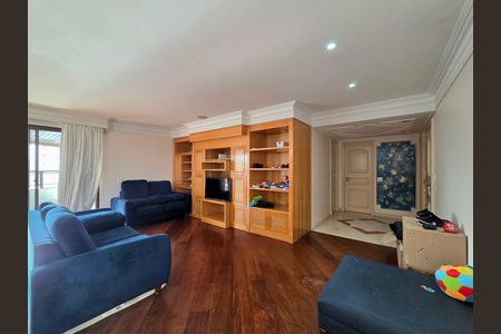 Apartamento para alugar com 228m², 4 quartos e 4 vagasSala