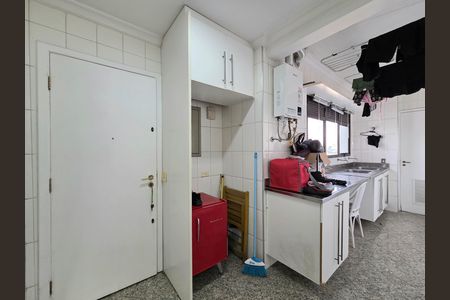 Apartamento para alugar com 228m², 4 quartos e 4 vagasÁrea de Serviço