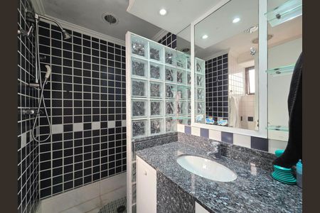 Apartamento para alugar com 228m², 4 quartos e 4 vagasBanheiro da Suíte 2