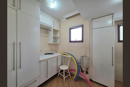 Apartamento para alugar com 228m², 4 quartos e 4 vagasQuarto de Serviço