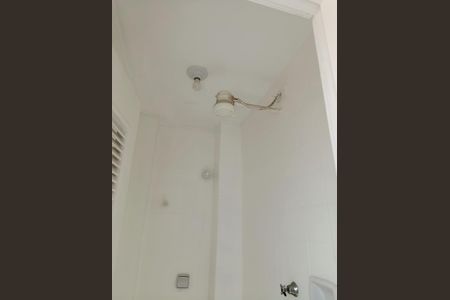 Apartamento à venda com 71m², 2 quartos e 1 vagaÁrea de Serviço - banheiro