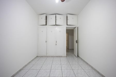 Apartamento à venda com 125m², 3 quartos e 1 vagaQuarto 2