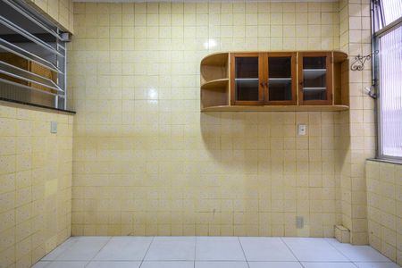 Apartamento à venda com 125m², 3 quartos e 1 vagaÁrea de Serviço