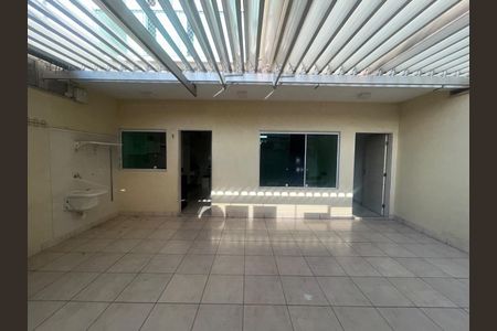 Casa à venda com 2 quartos, 73m² em Água Rasa, São Paulo