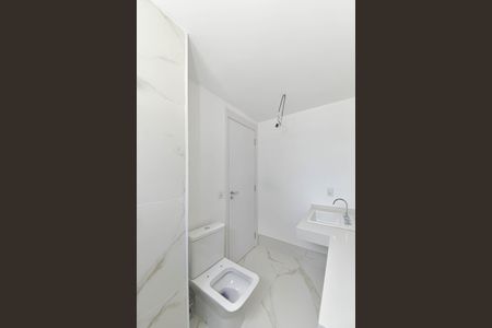 Apartamento à venda com 125m², 3 quartos e 2 vagas Apartamento à venda com 125m², 3 quartos e 2 vagasBanheiro da Suíte 2