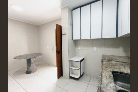 Apartamento à venda com 211m², 3 quartos e 2 vagasCozinha