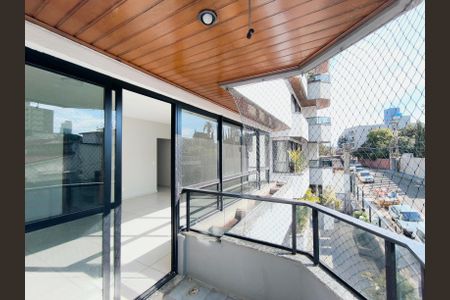 Sala de apartamento à venda com 3 quartos, 211m² em Retiro, Jundiaí