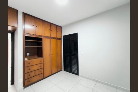 Apartamento à venda com 211m², 3 quartos e 2 vagasQuarto 1