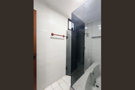 Apartamento à venda com 211m², 3 quartos e 2 vagasBanheiro da Suíte