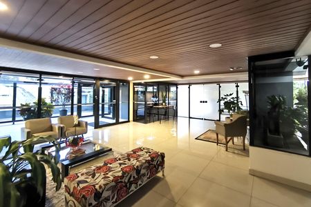 Apartamento à venda com 211m², 3 quartos e 2 vagasÁrea comum - Hall Social