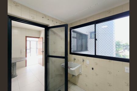 Apartamento à venda com 211m², 3 quartos e 2 vagasÁrea de Serviço 