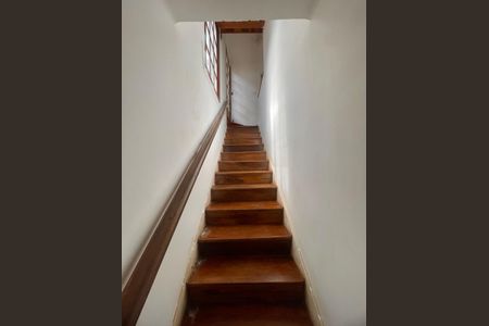 Escada de apartamento para alugar com 2 quartos, 45m² em Gávea, Rio de Janeiro