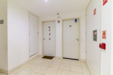 Apartamento para alugar com 45m², 2 quartos e 1 vagaLockbox