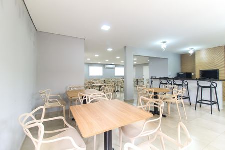 Apartamento para alugar com 45m², 2 quartos e 1 vagaÁrea comum - Salão de festas