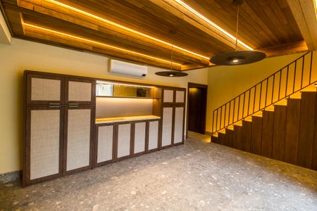 Apartamento para alugar com 192m², 4 quartos e 4 vagas Apartamento para alugar com 192m², 4 quartos e 4 vagasSala