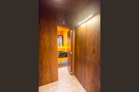 Apartamento para alugar com 192m², 4 quartos e 4 vagas Apartamento para alugar com 192m², 4 quartos e 4 vagasLavabo