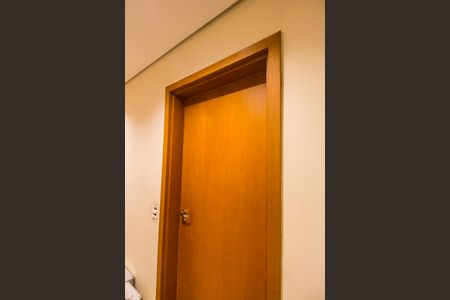 Apartamento para alugar com 192m², 4 quartos e 4 vagas Apartamento para alugar com 192m², 4 quartos e 4 vagasEntrada